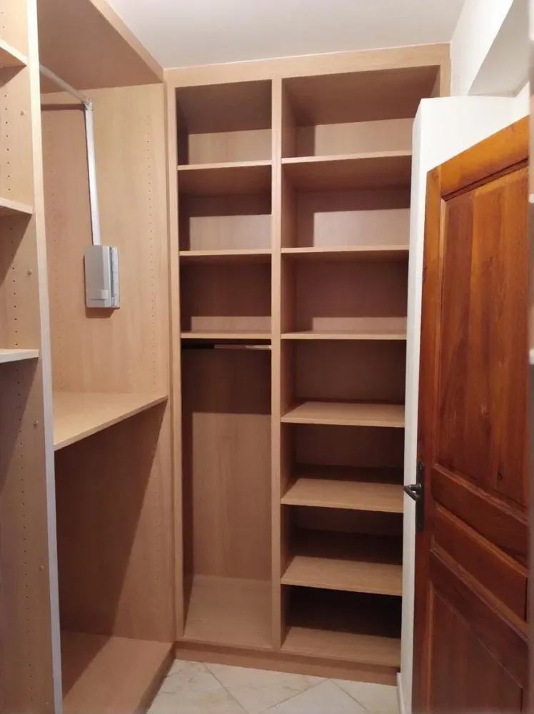 realisation-installation-dressing-1-ebenisterie-blanc-et-fils